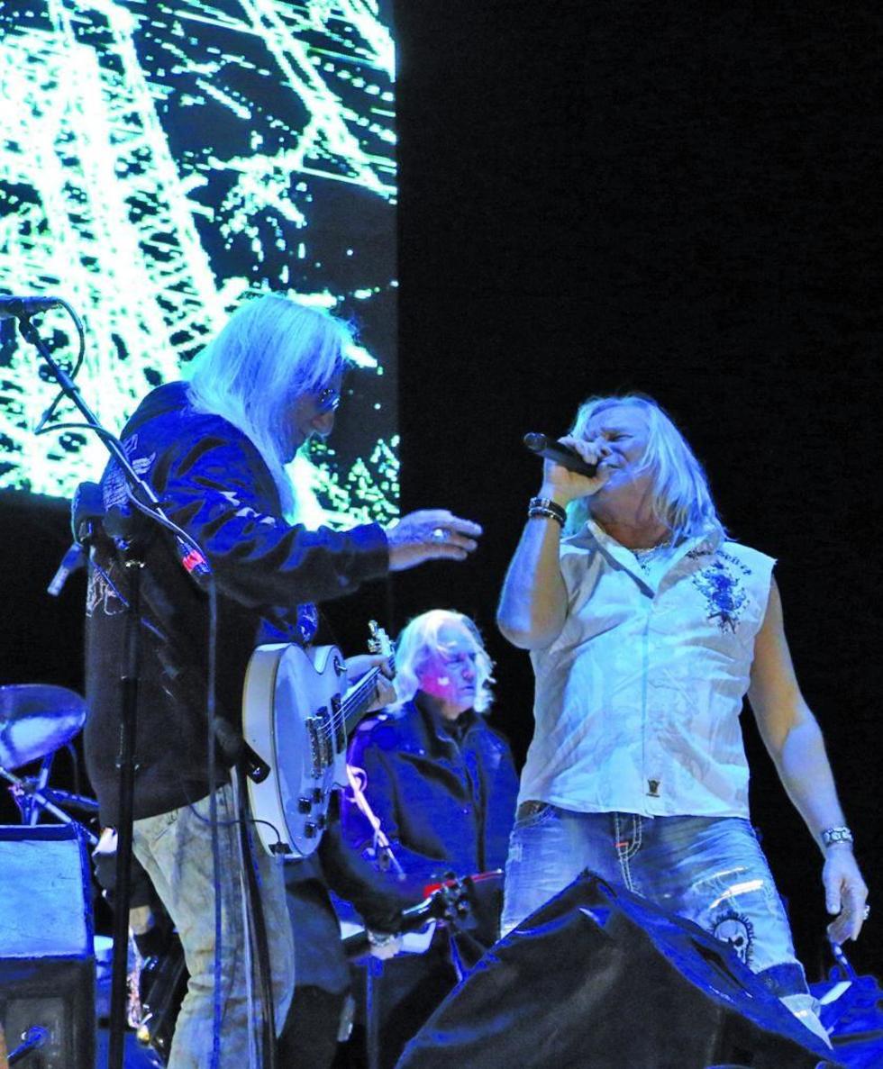 Los artistas de Uriah Heep en la noche potosina.