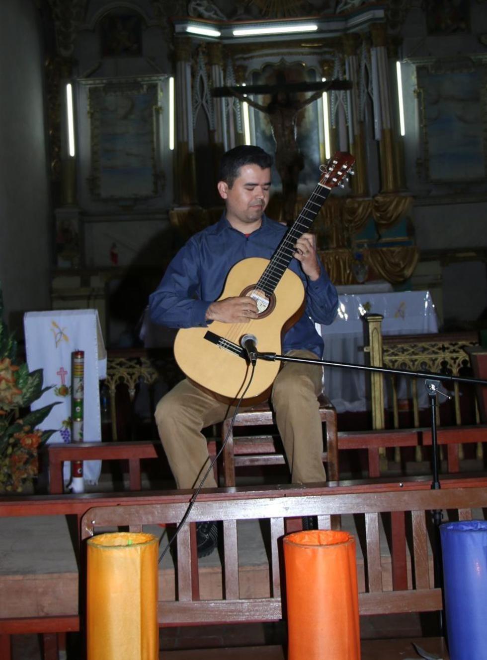 El artista Jahaziel Raffo.