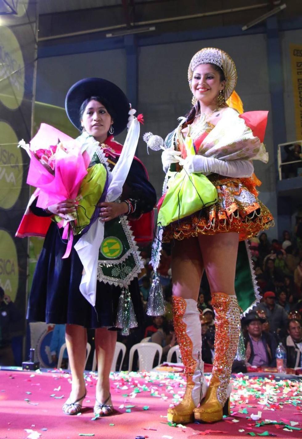 La ñusta Jessica Lugo y la reina Paola Patricia Ayllón.