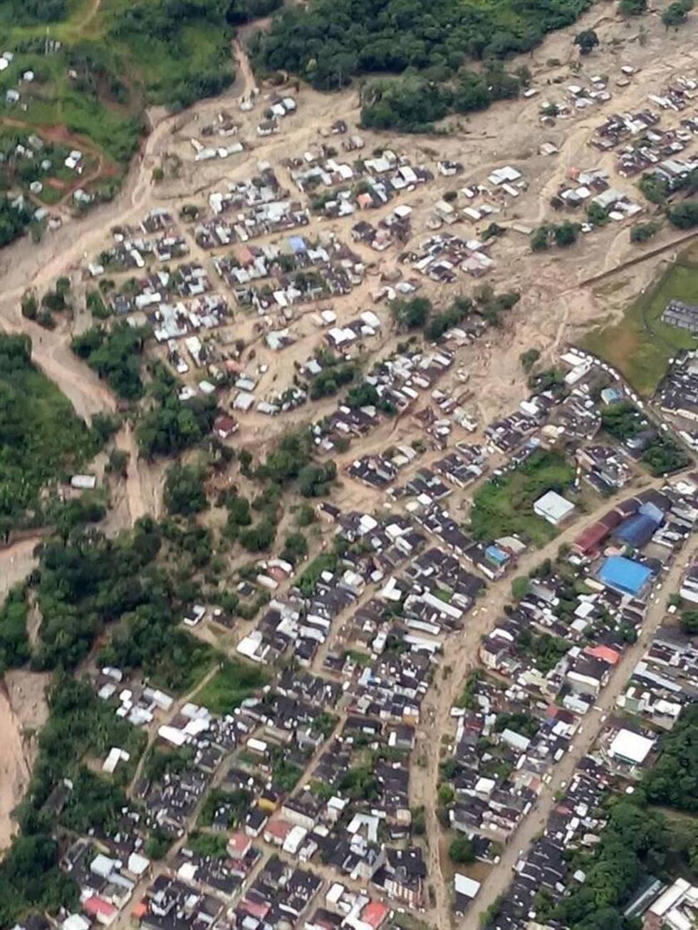 Una vista aérea de la zona afectada en la población de Mocoa.