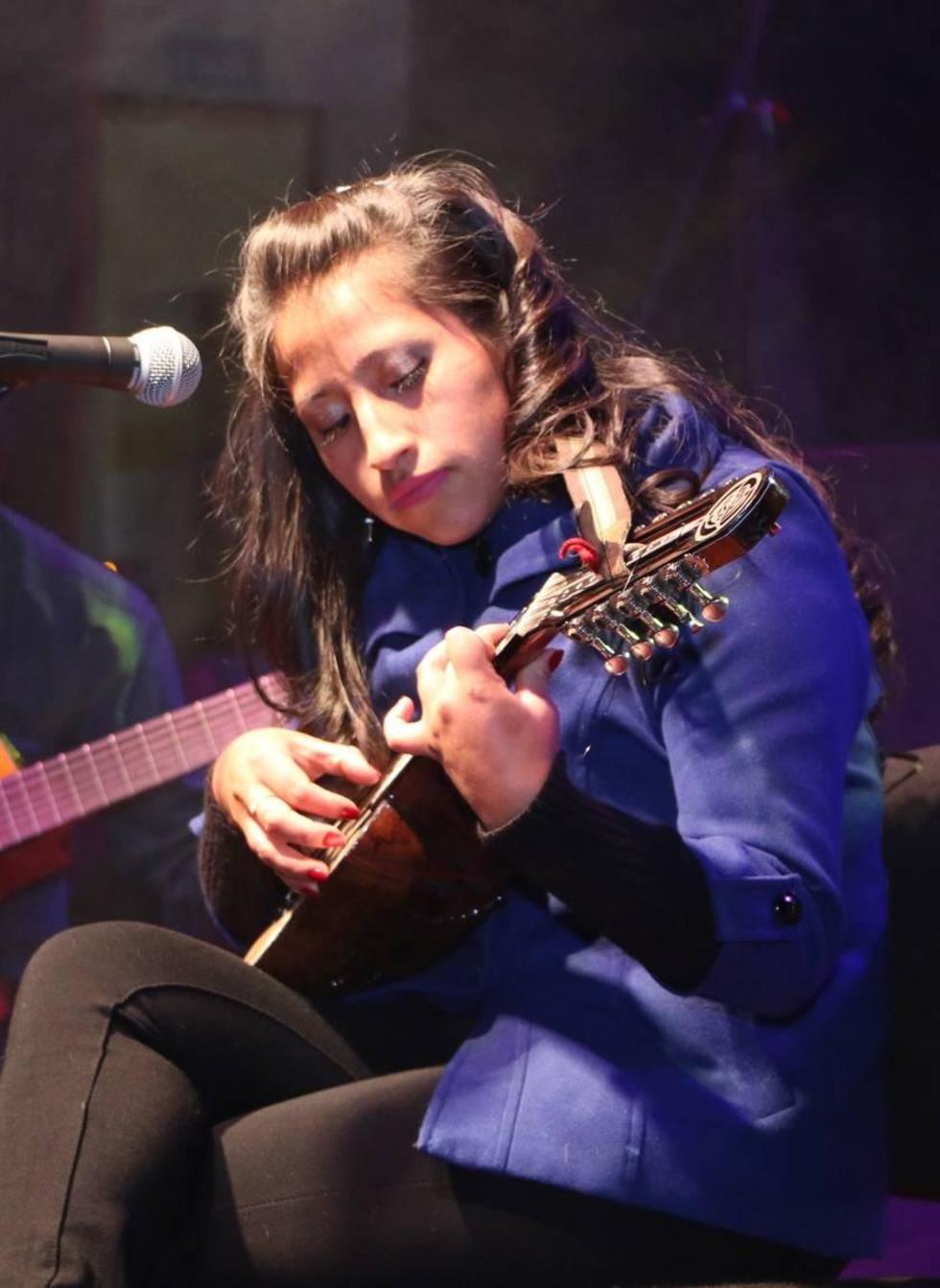 Potosí ya vive el festival del charango