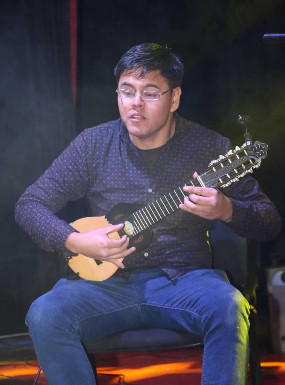 El charanguista argentino Miguel Vilca.