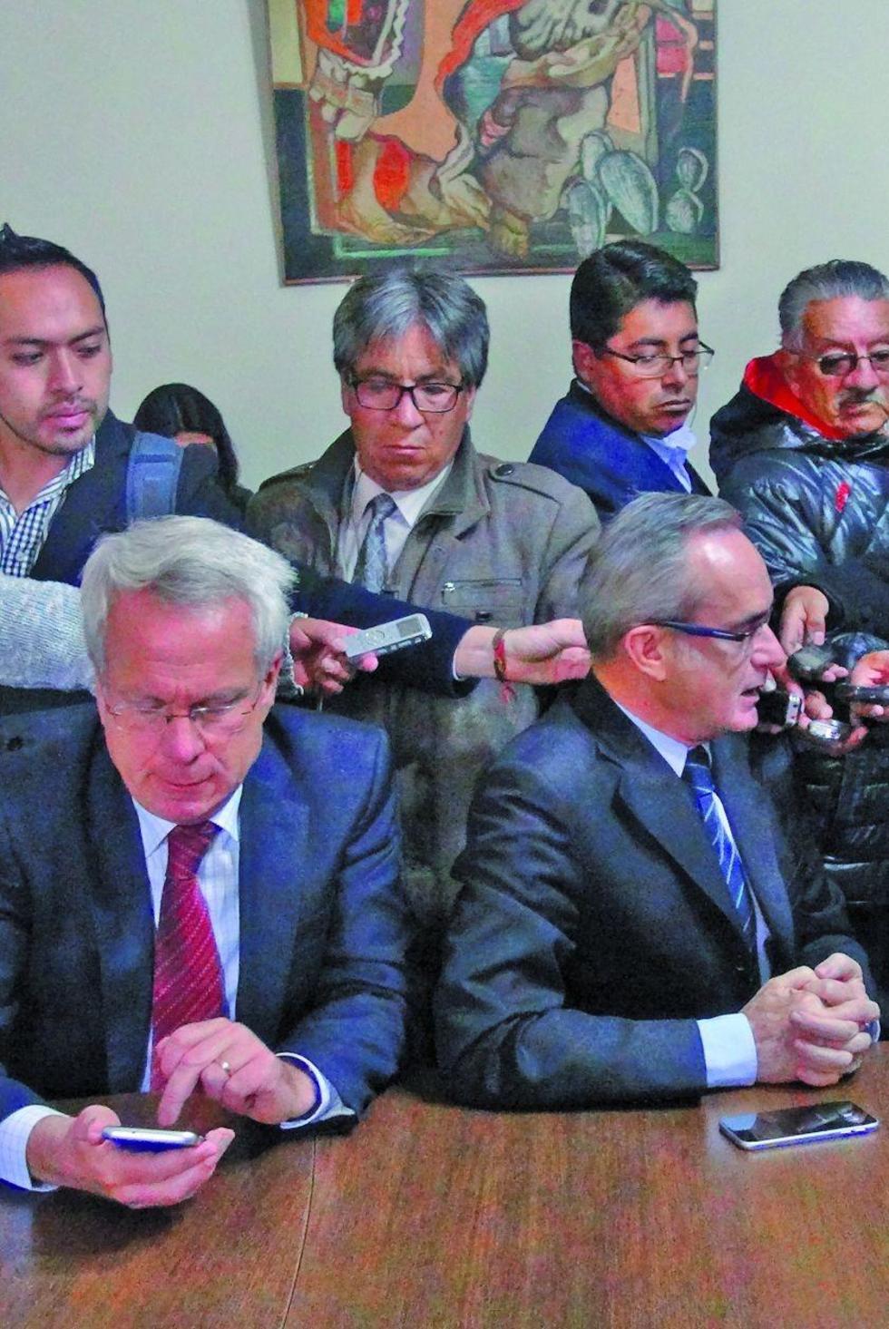 El embajador del Reino Unido, el embajador de la UE y el embajador de España en entrevista con El Potosí.