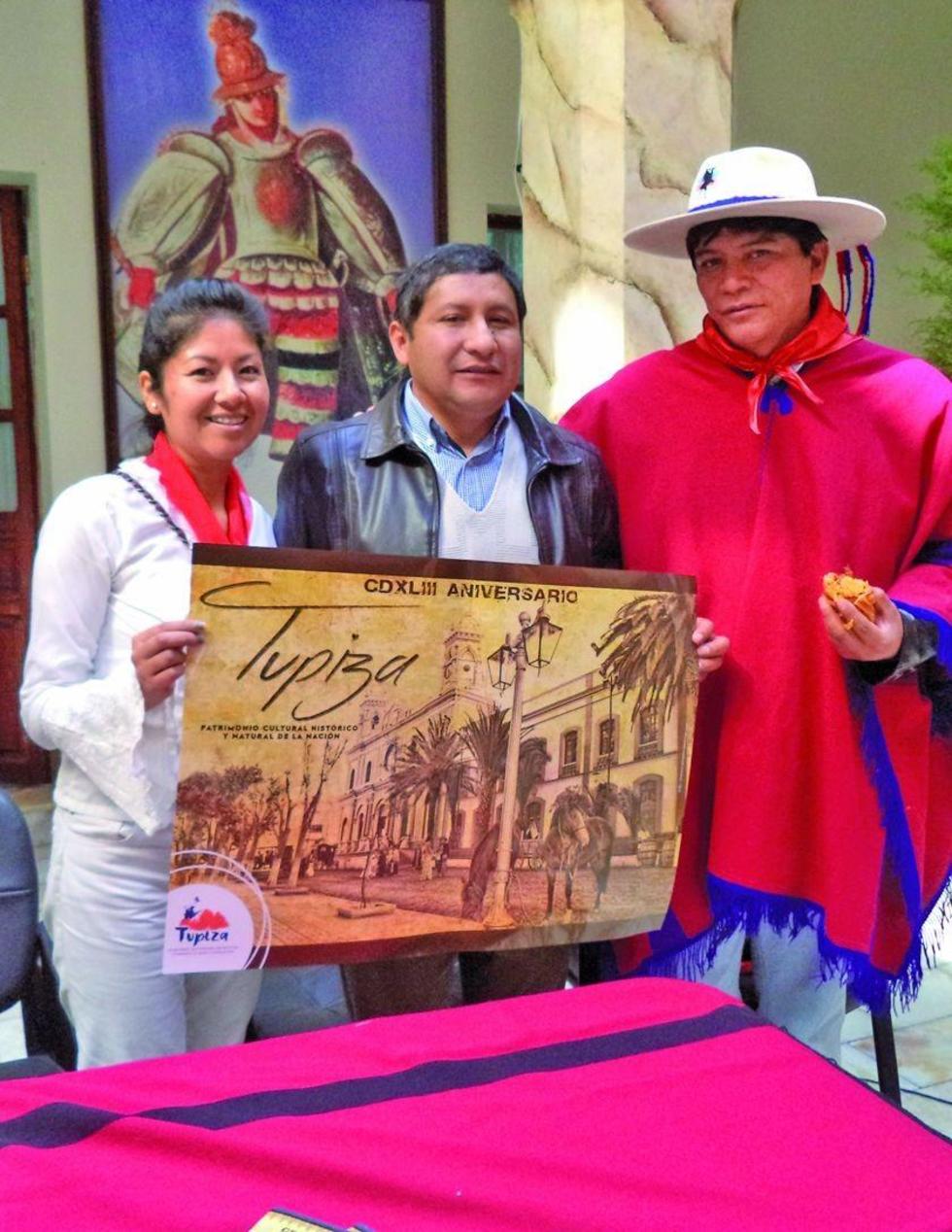 La presentación del afiche.
