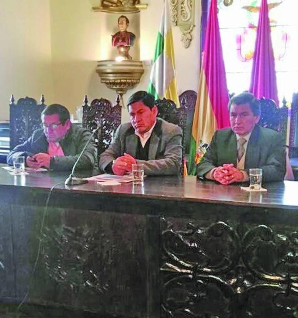 Gobierno destaca que alza de electricidad no supera el 3 por ciento