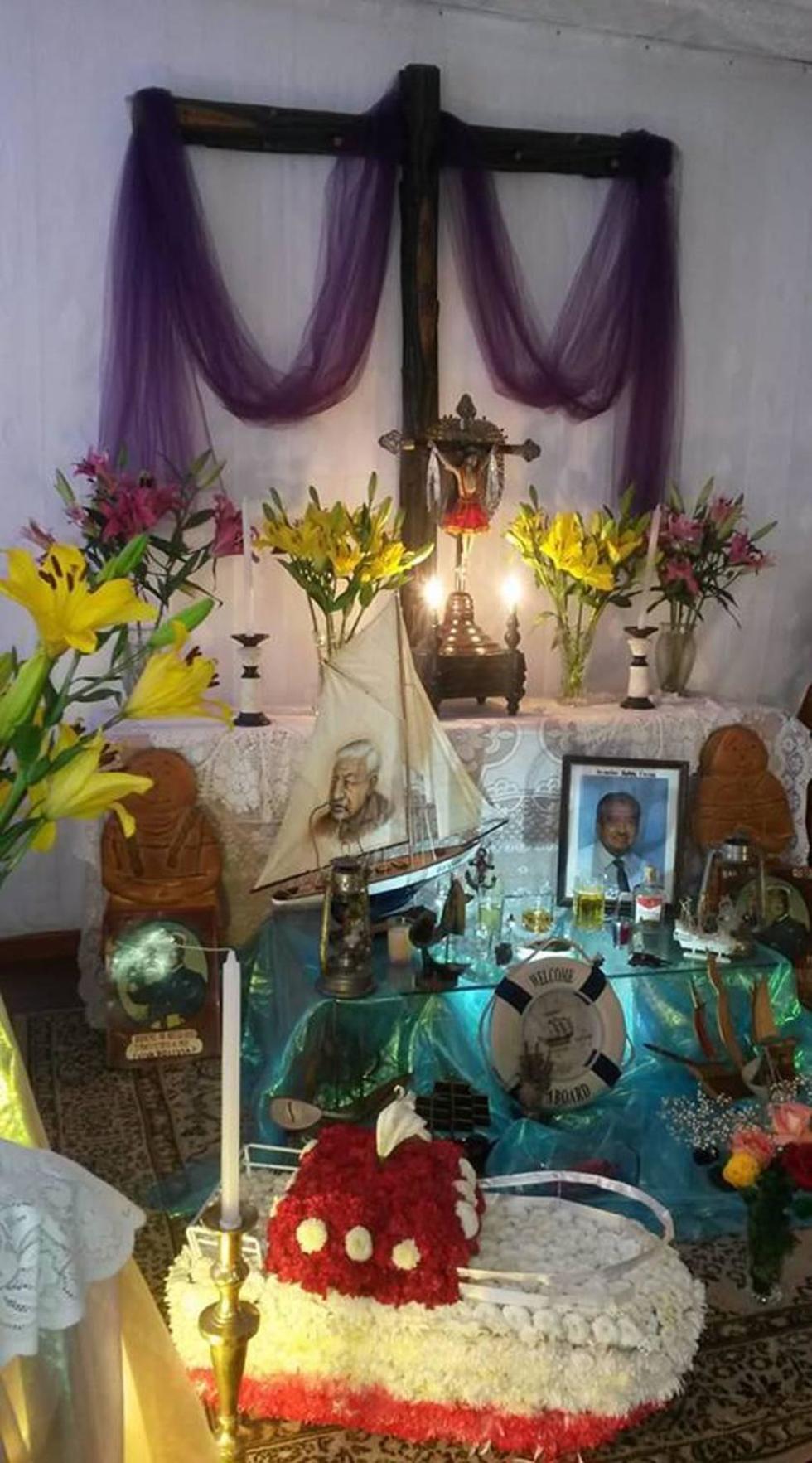 Lo detalles de una tumba.