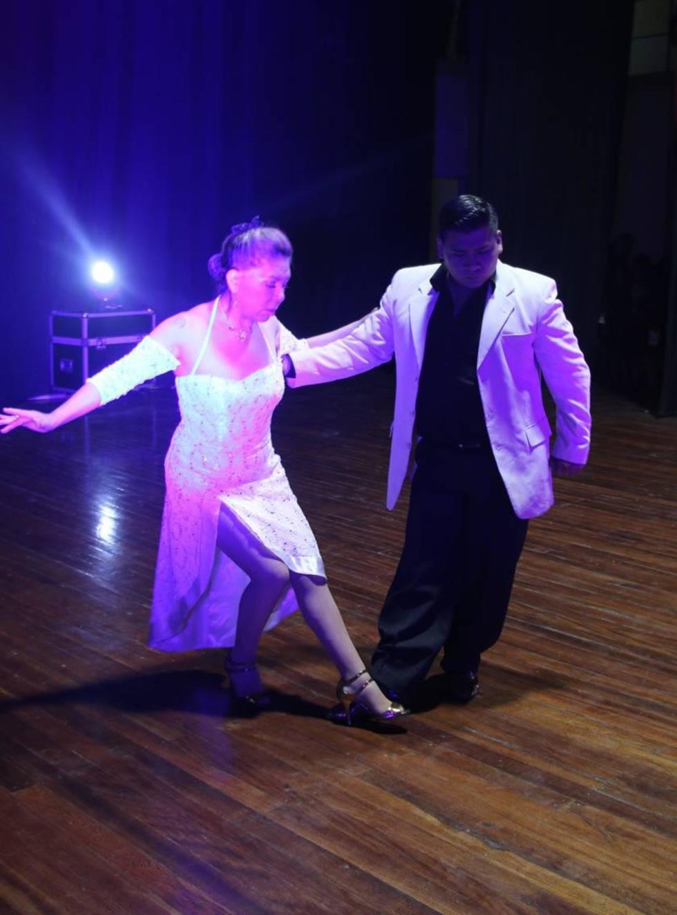 La pareja que bailó el tango de Humberto Iporre.