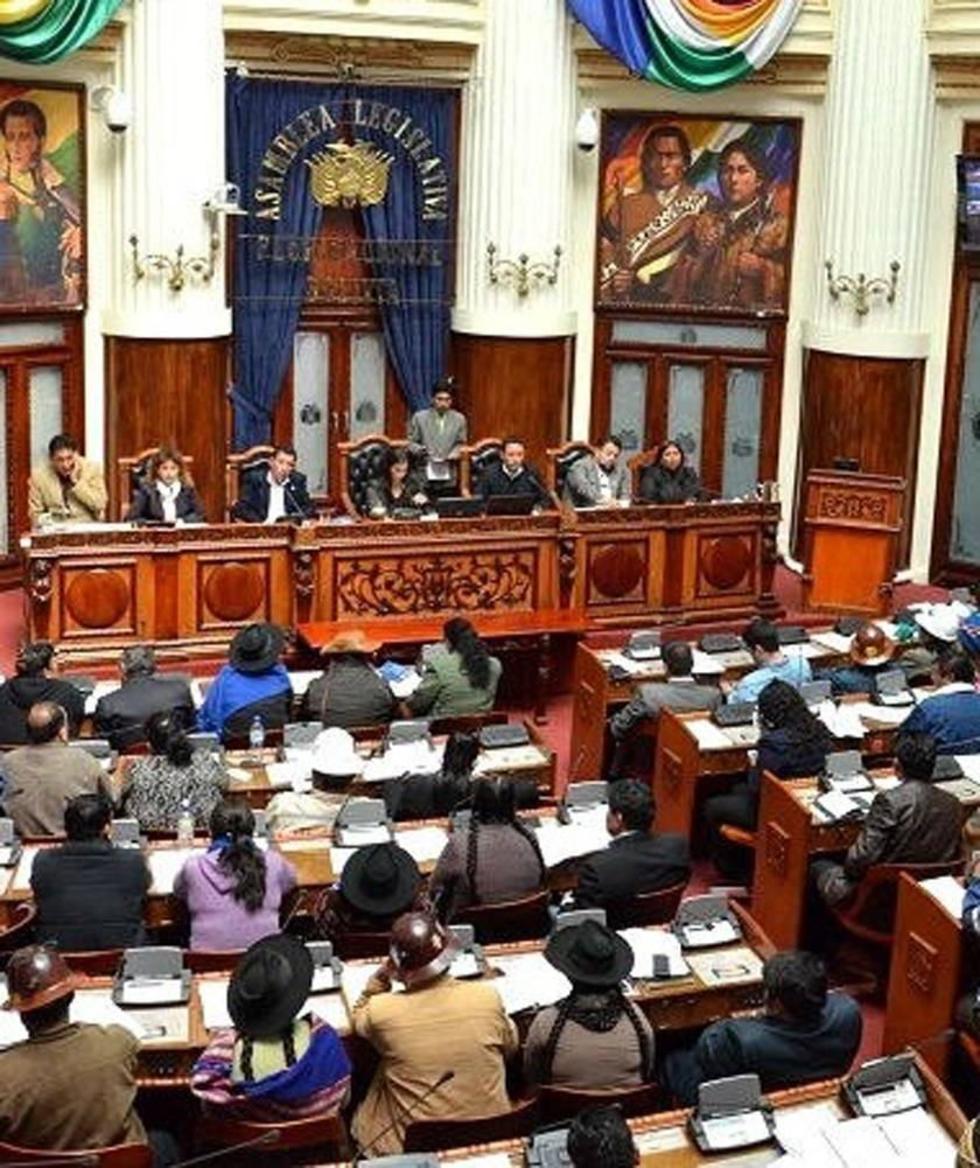 Retiran cuestionado proyecto de ley sobre control a la prensa