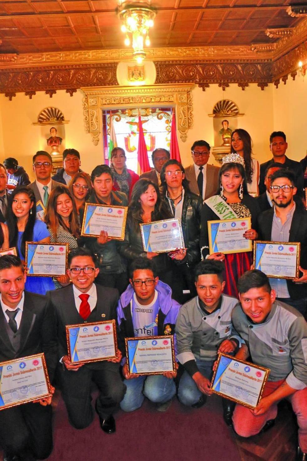 Un grupo de los reconocidos.
