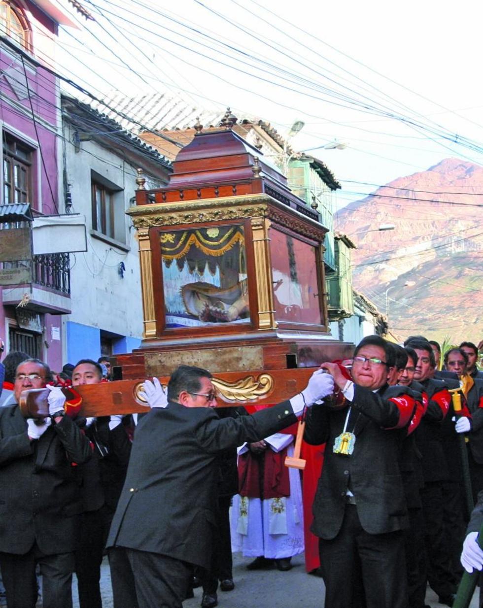 La procesión del Santo Sepulcro.