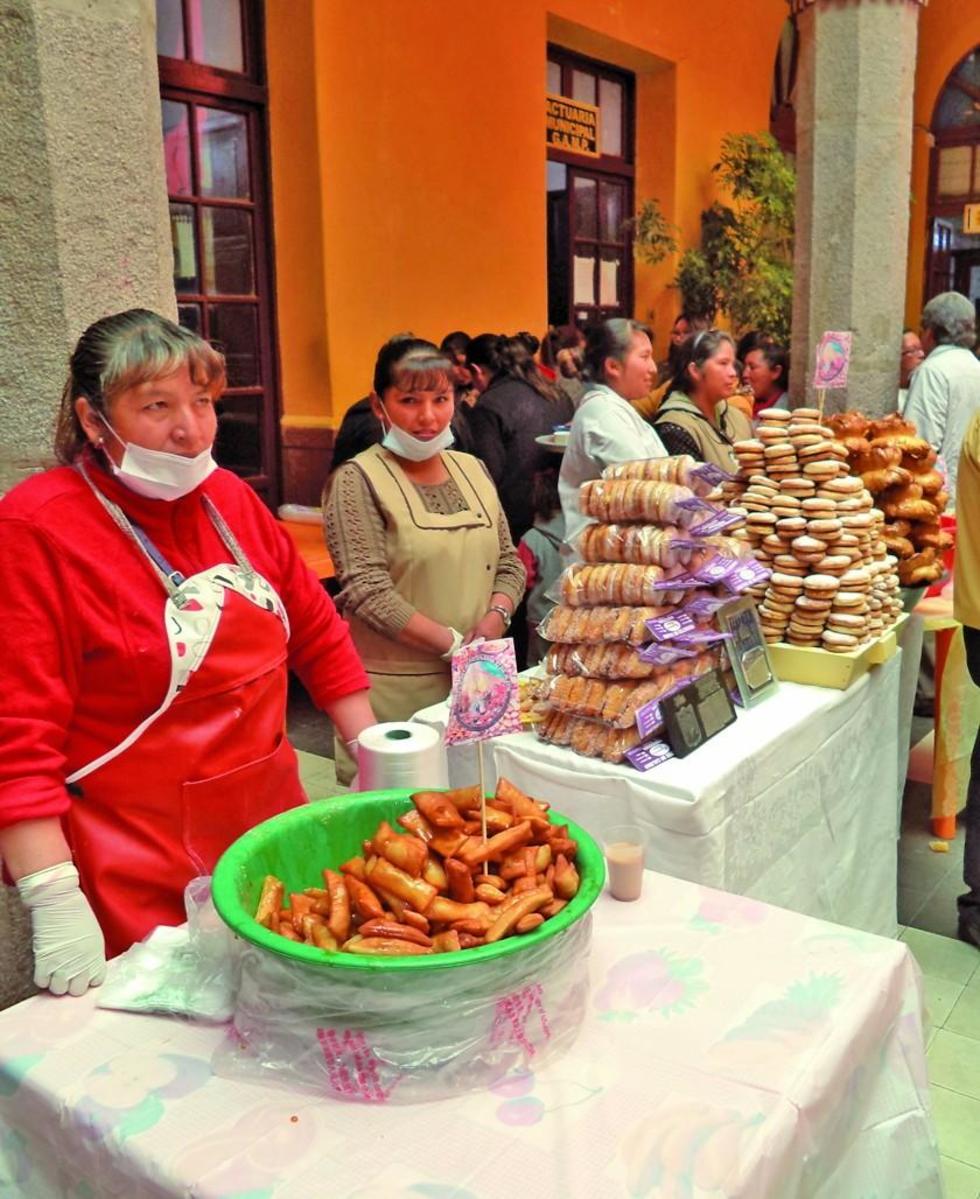 La expertas mostraron los productos de la deliciosa repostería.