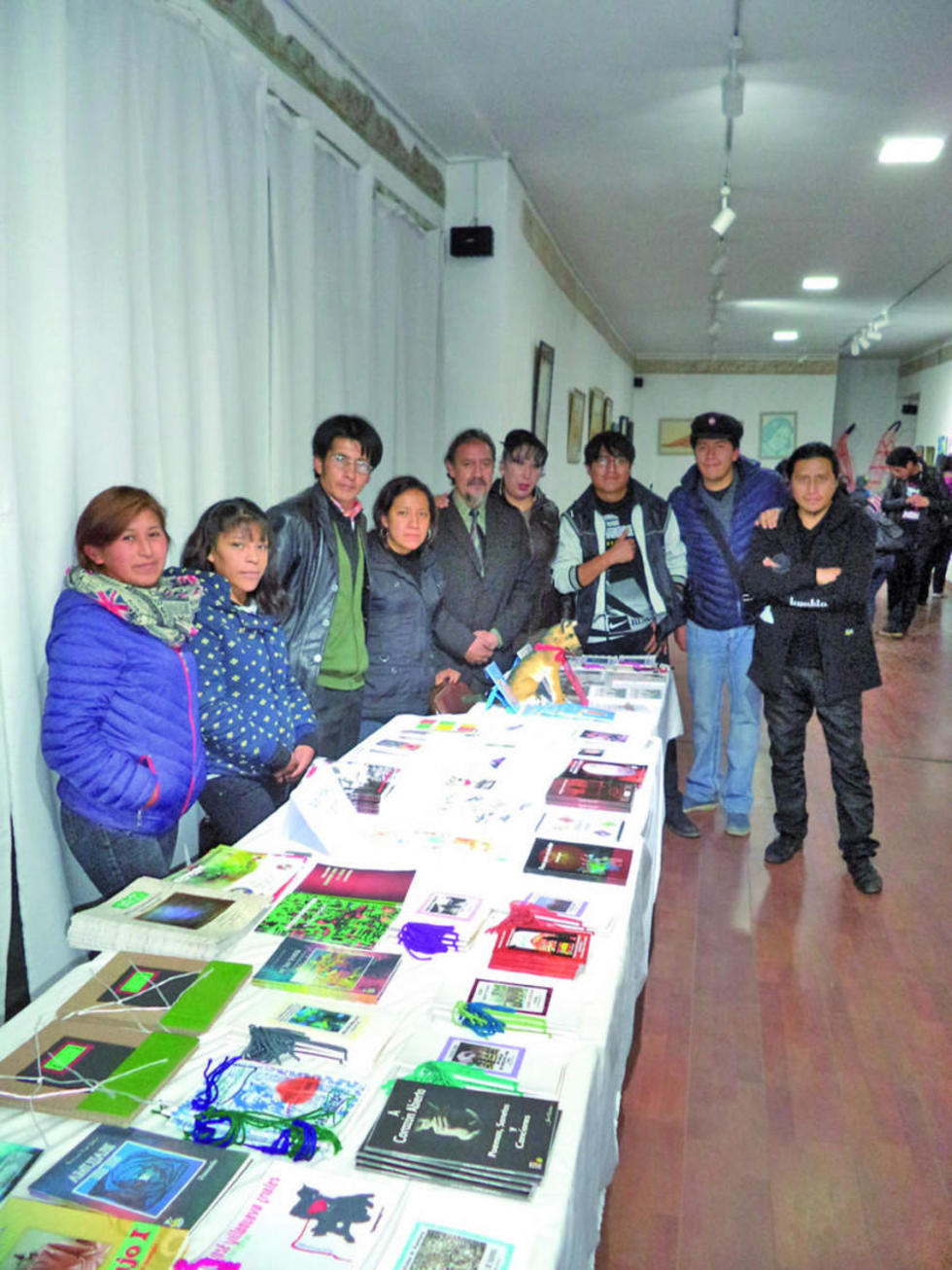 Algunos de los artistas que participan en la muestra.