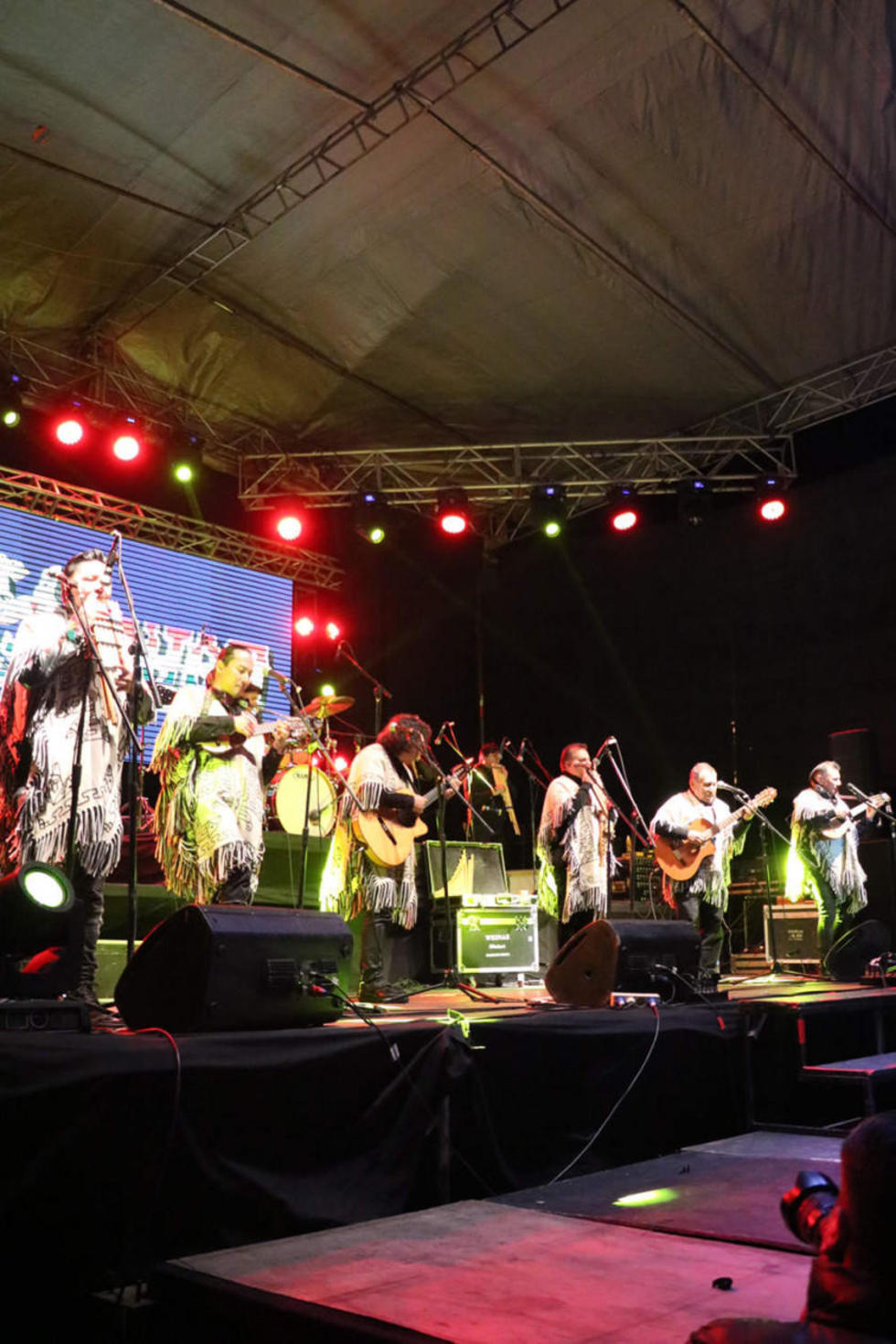 Potosí vivió una noche de folclore con grupos de la ciudad y el país