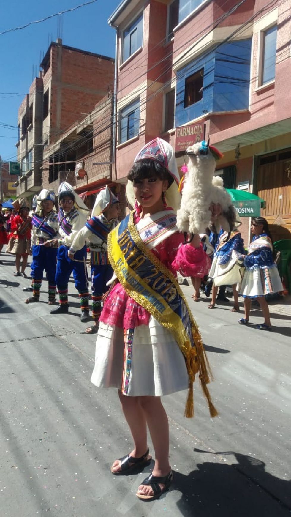 La ñusta de la fraternidad.