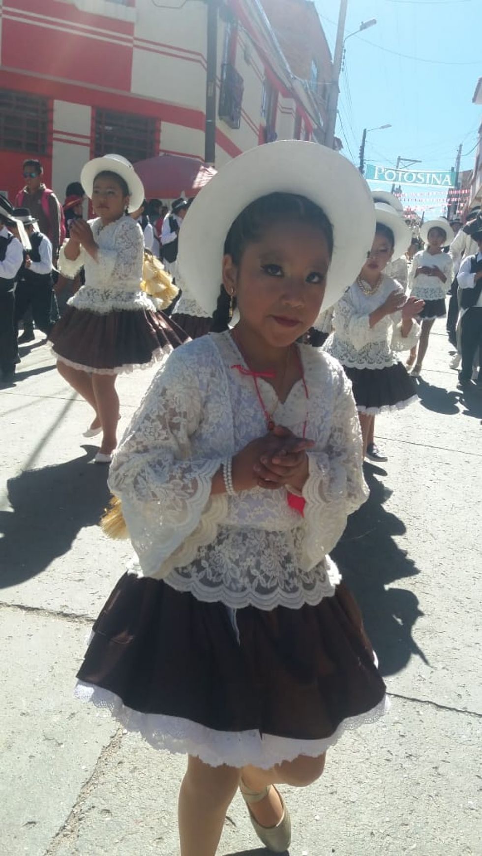 Salay Cristo Maestro hace su paso