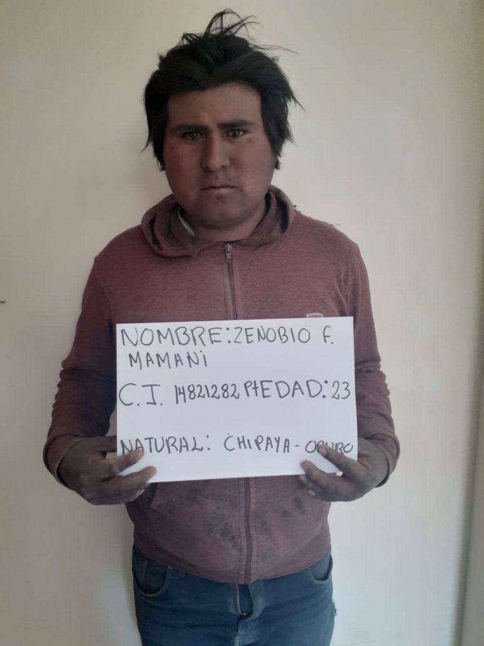 Fueron sorprendidos por los comunarios.