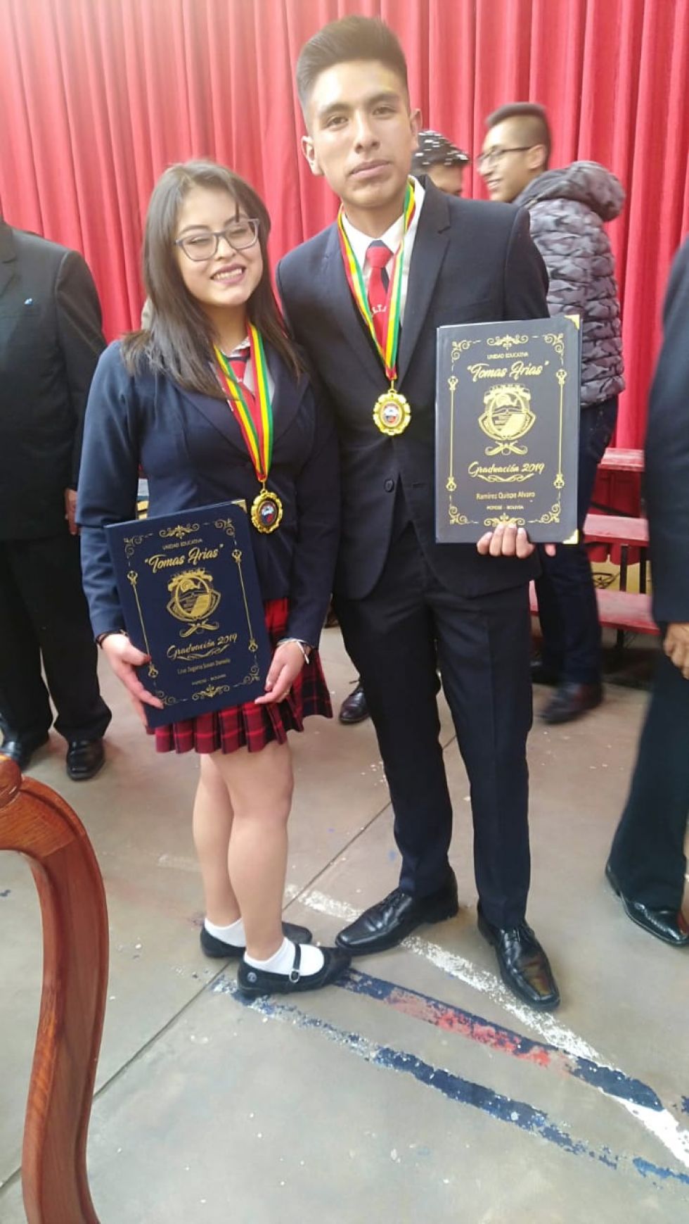 Los mejores bachilleres del Colegio Tomás Frías.
