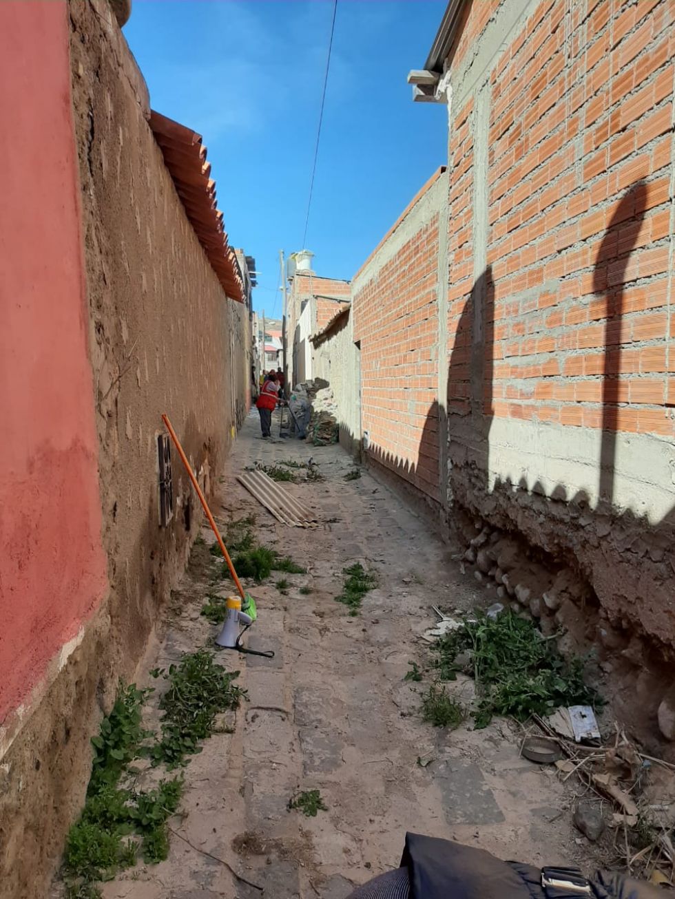 Se organizaron para limpiar sus calles y callejones.