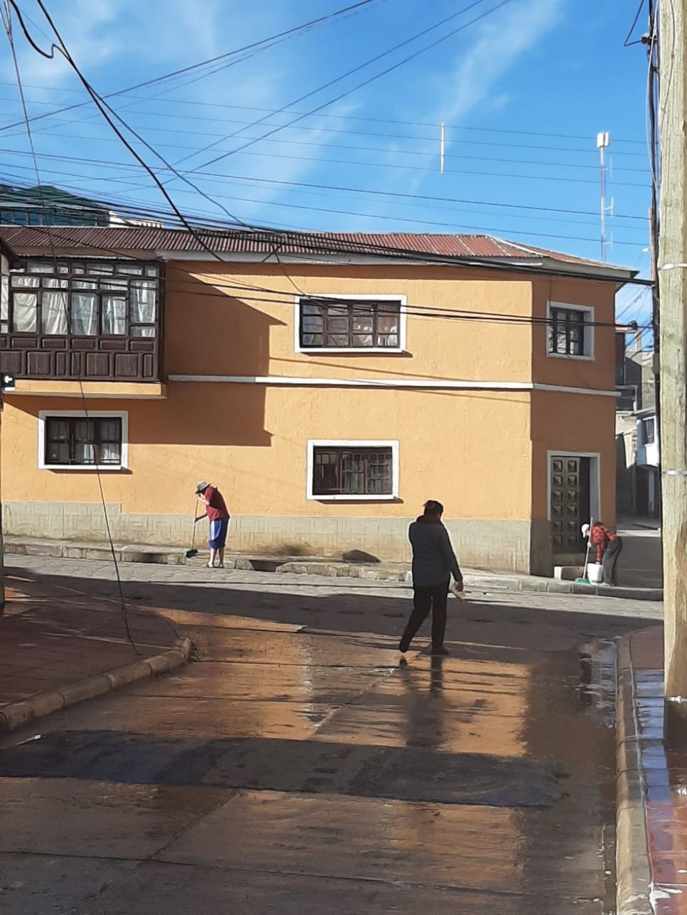 Se organizaron para limpiar sus calles y callejones.