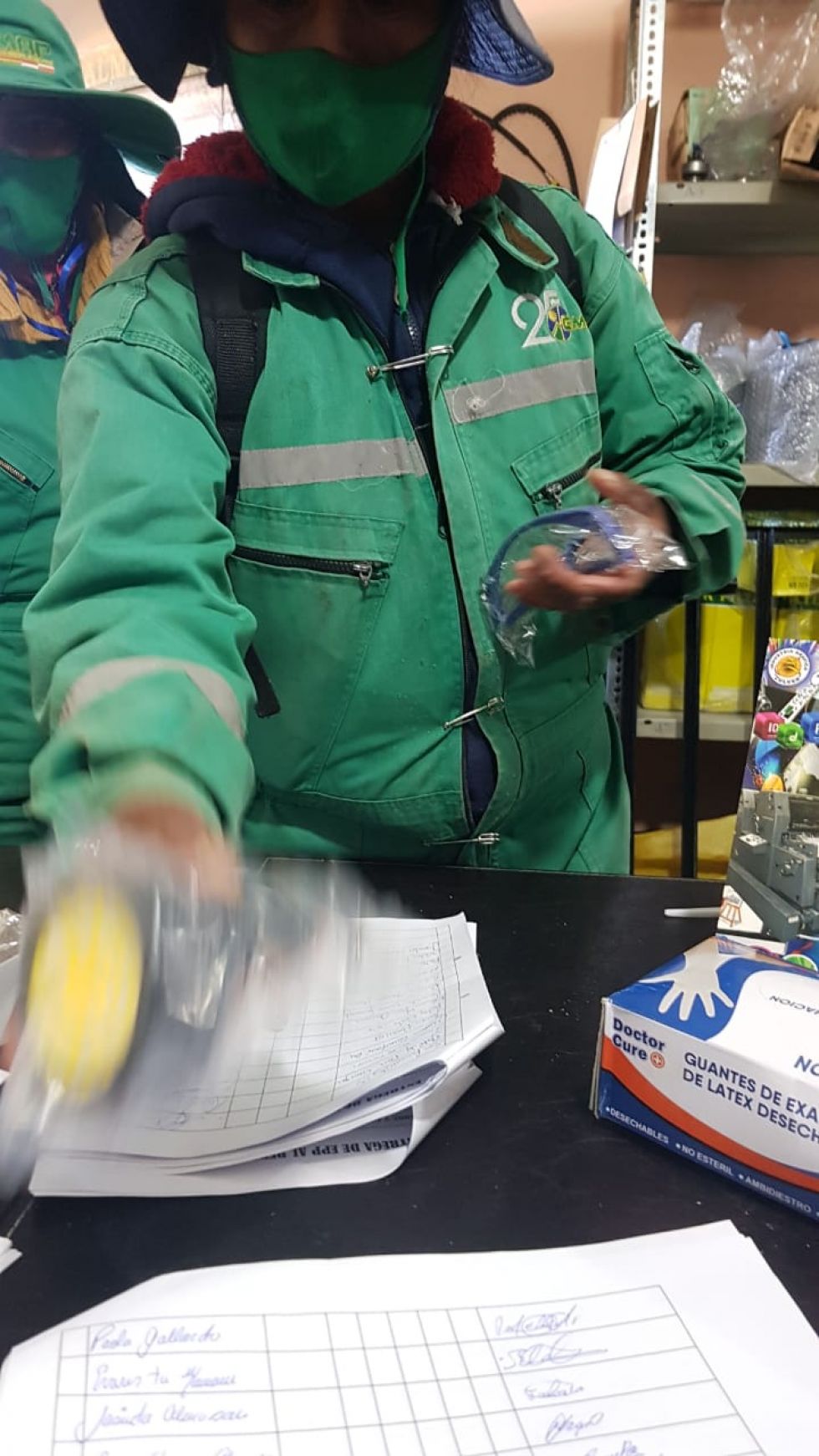 En días pasados se les dotó de elementos de protección. FOTO: EMAP