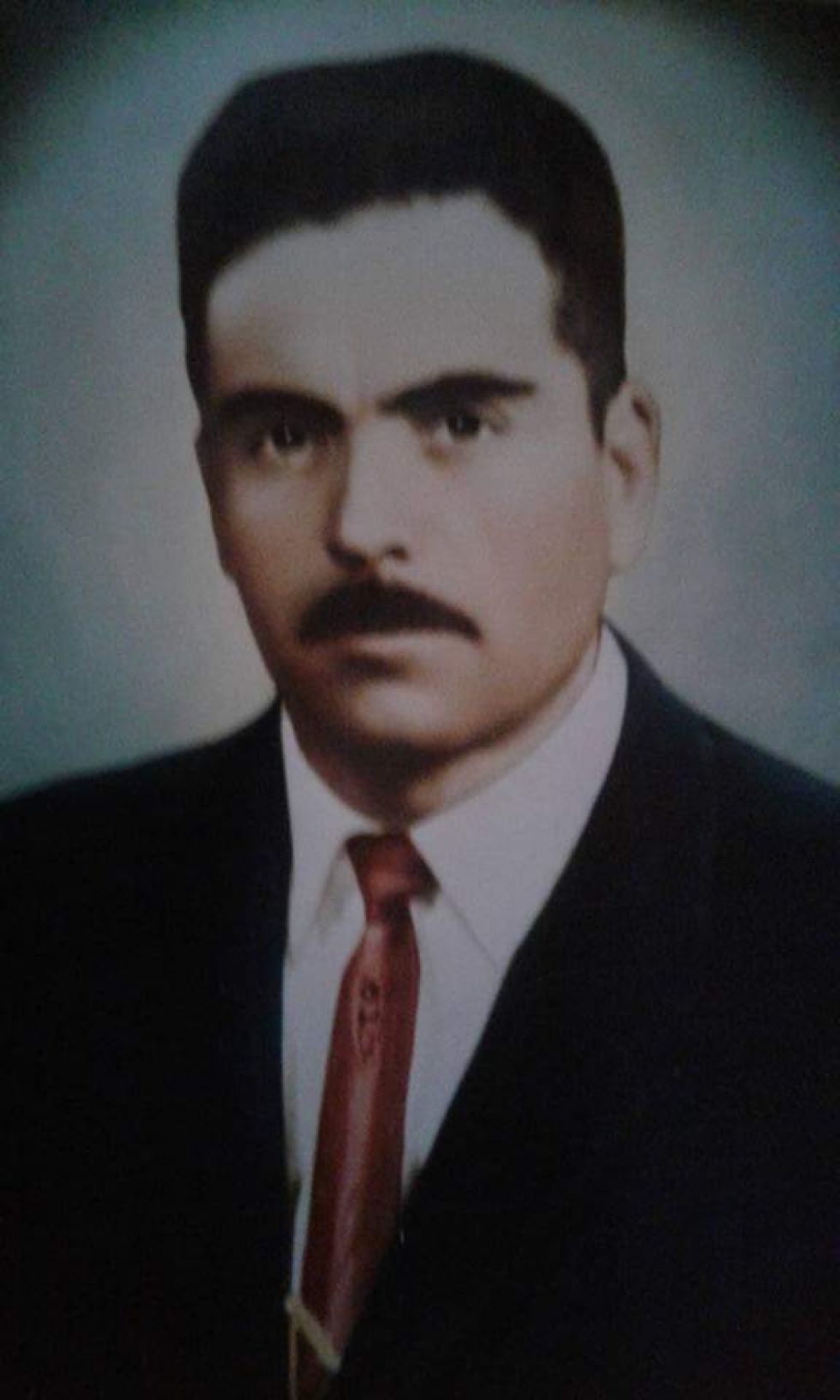 Su padre, José Galván Mendivil. 