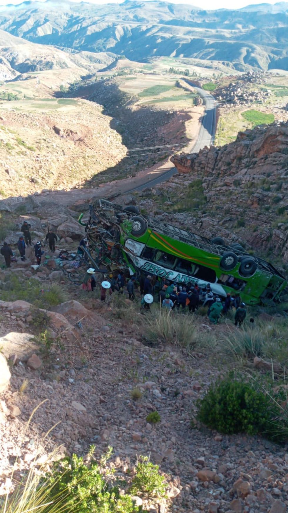 El motorizado se embarrancó. GENTILEZA
