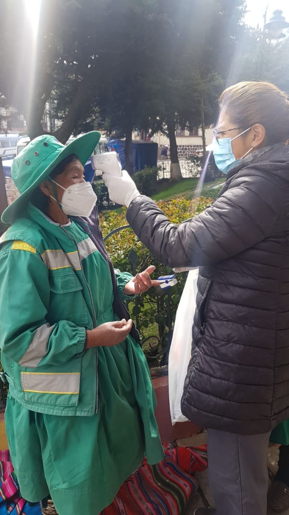 Esta tarea se va a realizar día por medio para controlar la salud del personal. FOTO: EMAP