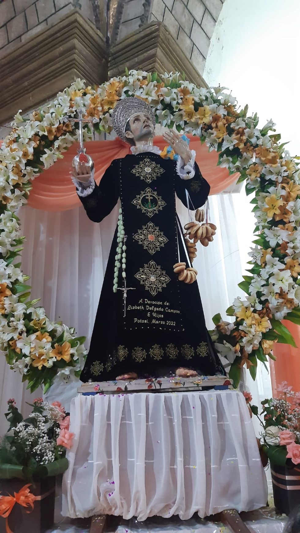 Plata, folklore y devoción.