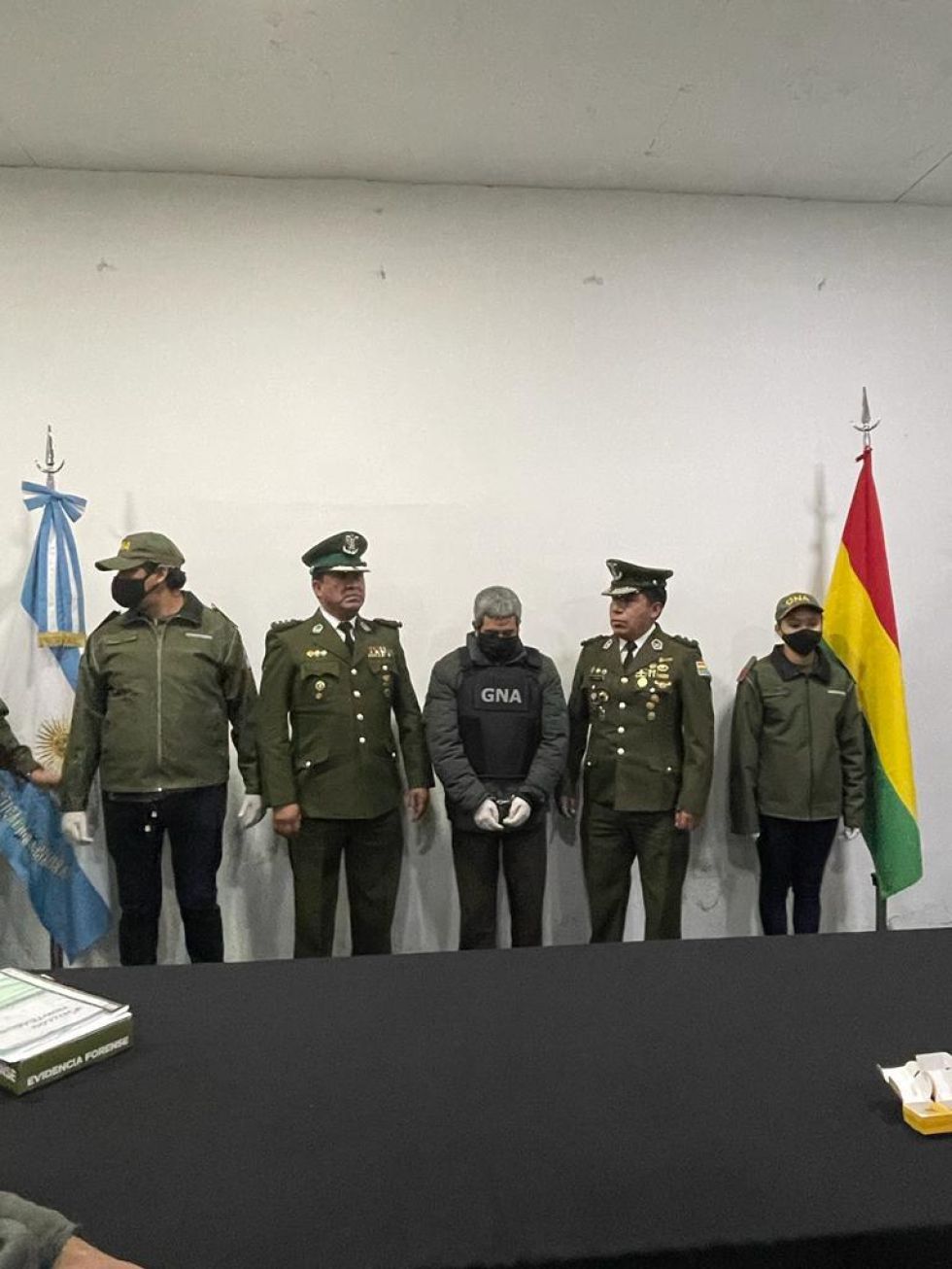 La entrega a la Policía Boliviana.