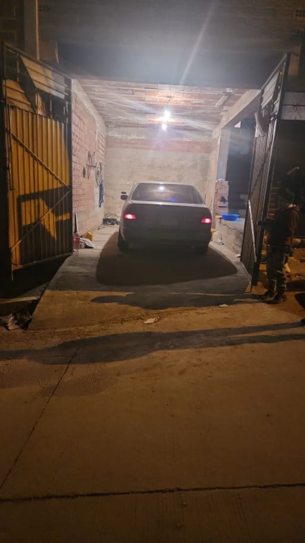 El vehículo, de acuerdo con los antecedentes que recabó El Potosí, estaba oculto en un garaje particular 