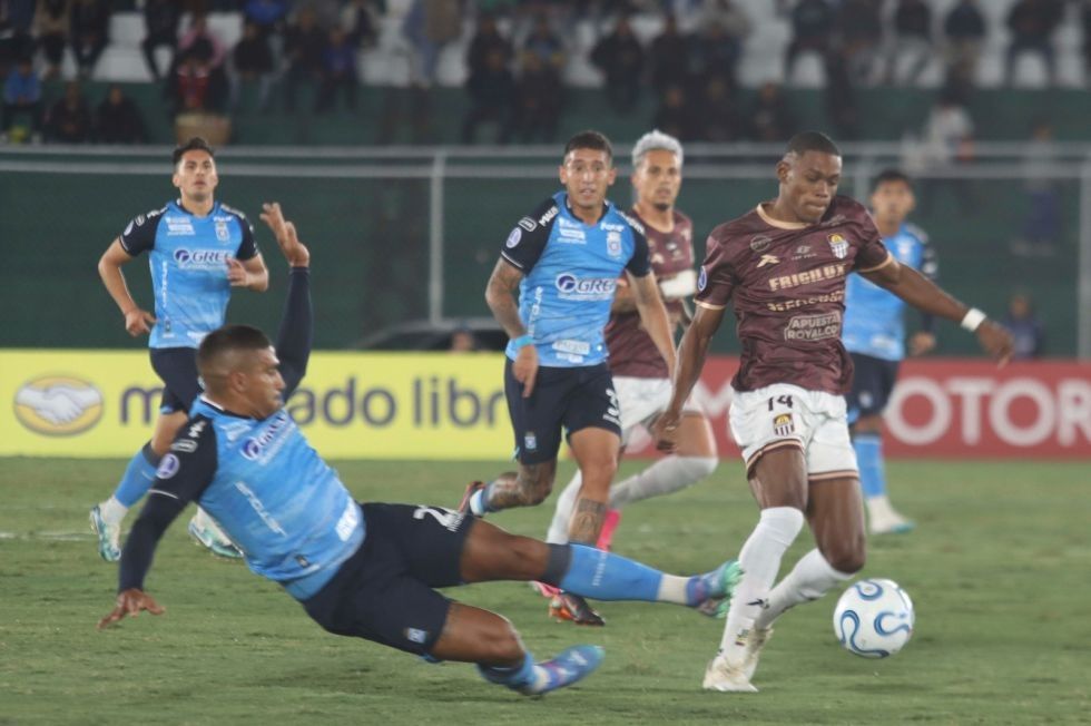 Blooming vuelve a decepcionar en Santa Cruz y cae a manos de Carabobo