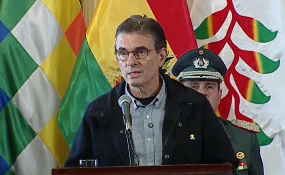 “Acción humanitaria”, la nueva propuesta del presidente Paz para acabar con la crisis