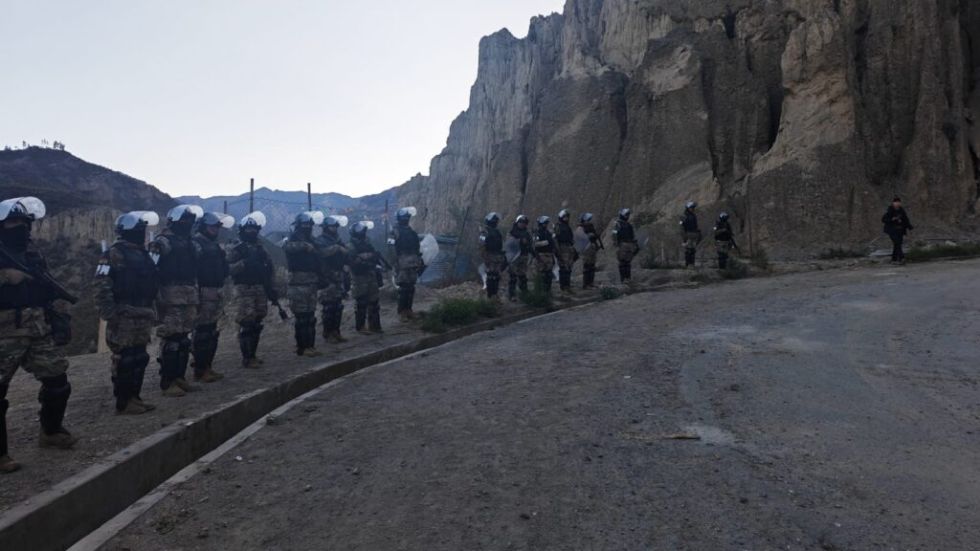 Desbloquean la ruta Río Abajo-La Paz en operativo de militares y policías