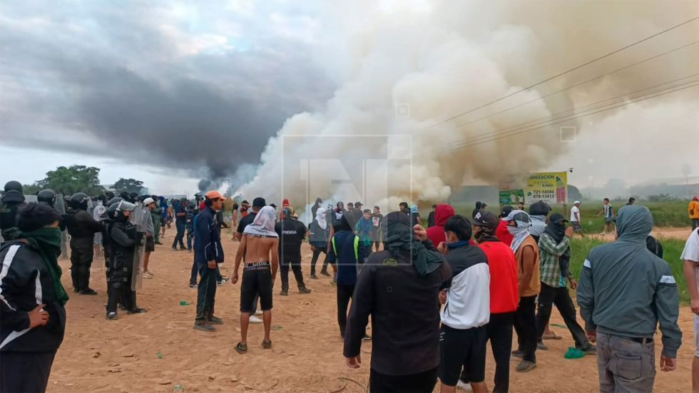 Enfrentamientos marcan operativo de desbloqueo en San Julián