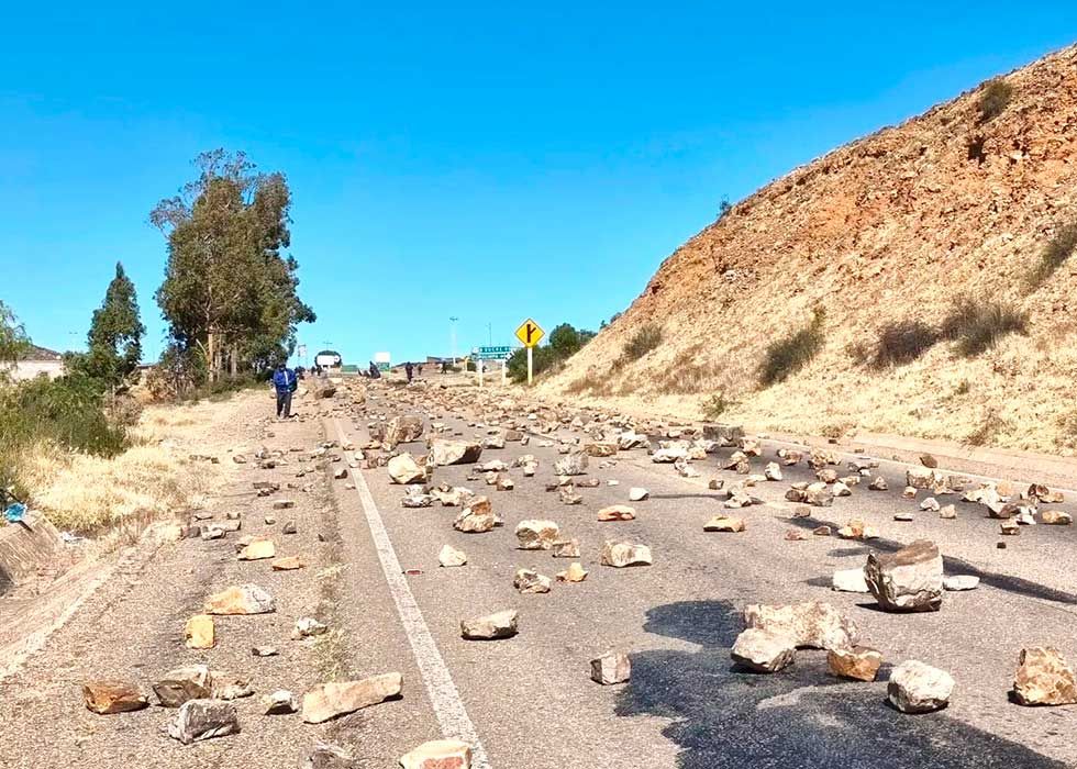 Hay ocho muertos por los bloqueos  y la cifra podría seguir aumentando