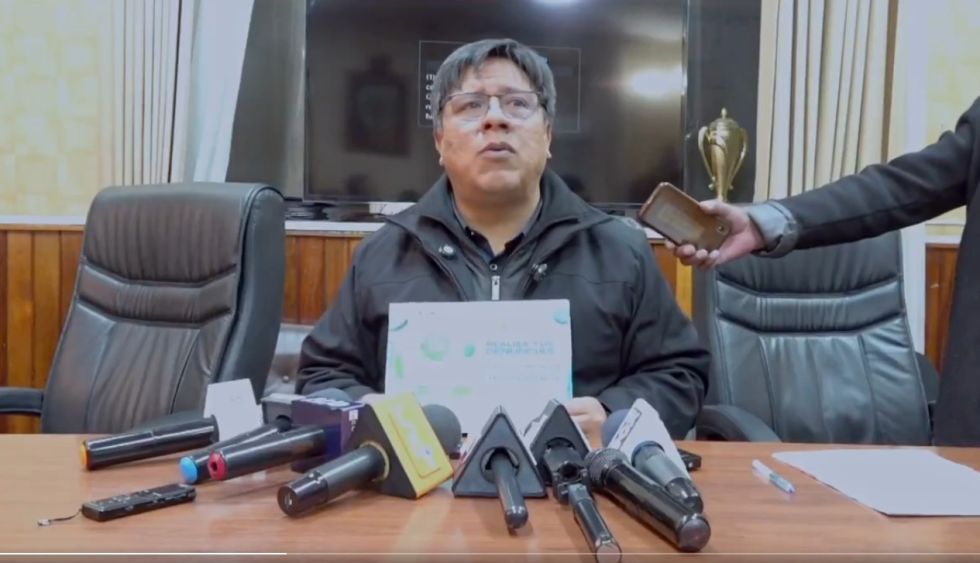 Alcalde Cervantes promulga decreto para procesar denuncias de irregularidades en la comuna