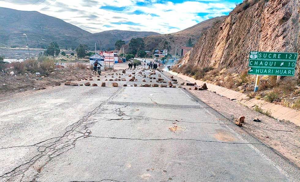 Policía reporta 25 puntos de bloqueo en el Departamento de Potosí
