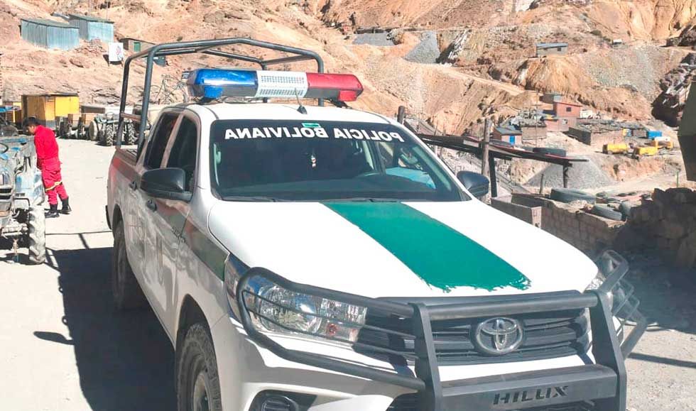 Banda de jucus reduce a familia y roba 190 sacos  de mineral en una mina
