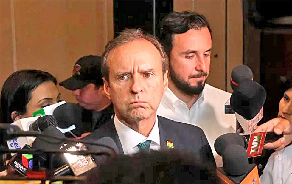 Tuto: “Bolivia secuestrada por Morales NO es viable”