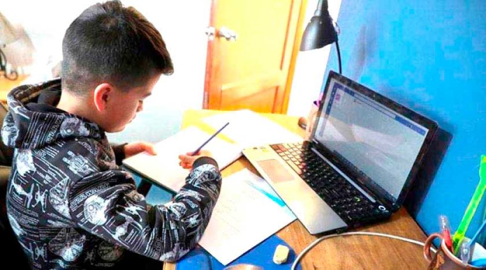 Escuelas en la ciudad de Potosí ven si clases virtuales son viables