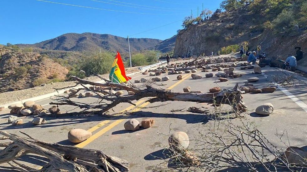 Bolivia inicia la octava semana de conflictos con 12 puntos de bloqueo