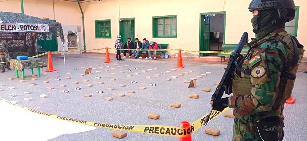 Felcn afecta al narcotráfico en más de $us 335 mil en dos operativos