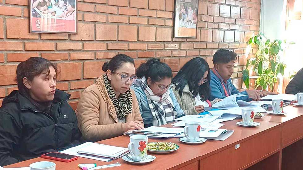 Articulan acciones en favor de la niñez y la adolescencia