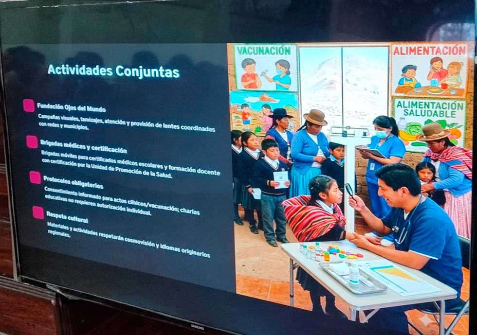 Anuncian una campaña para beneficiar con lentes a estudiantes en Potosí