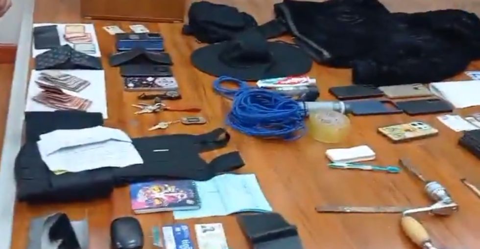 Policía detiene a cuatro miembros de una banda de atracadores