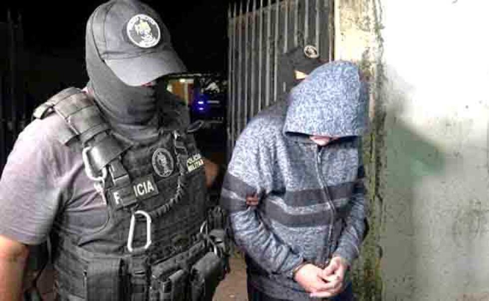 Encarcelan a tres supuestos reclutadores para la guerra