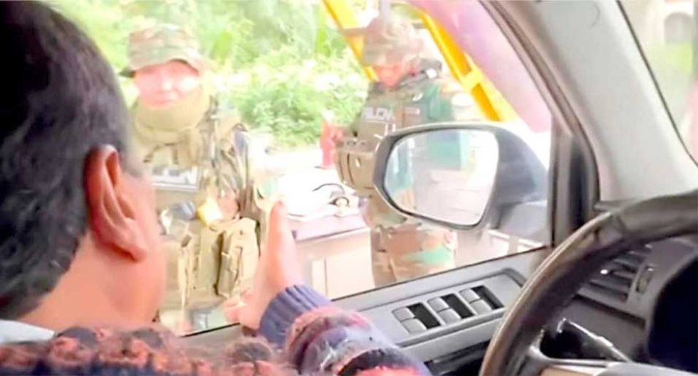 Evo se burla de la justicia  y procesan a dos policías