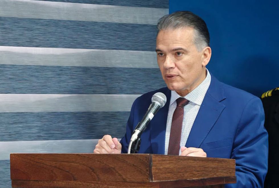Ministro Justiniano pide investigación rigurosa por el deceso de cuatro personas en Huanuni