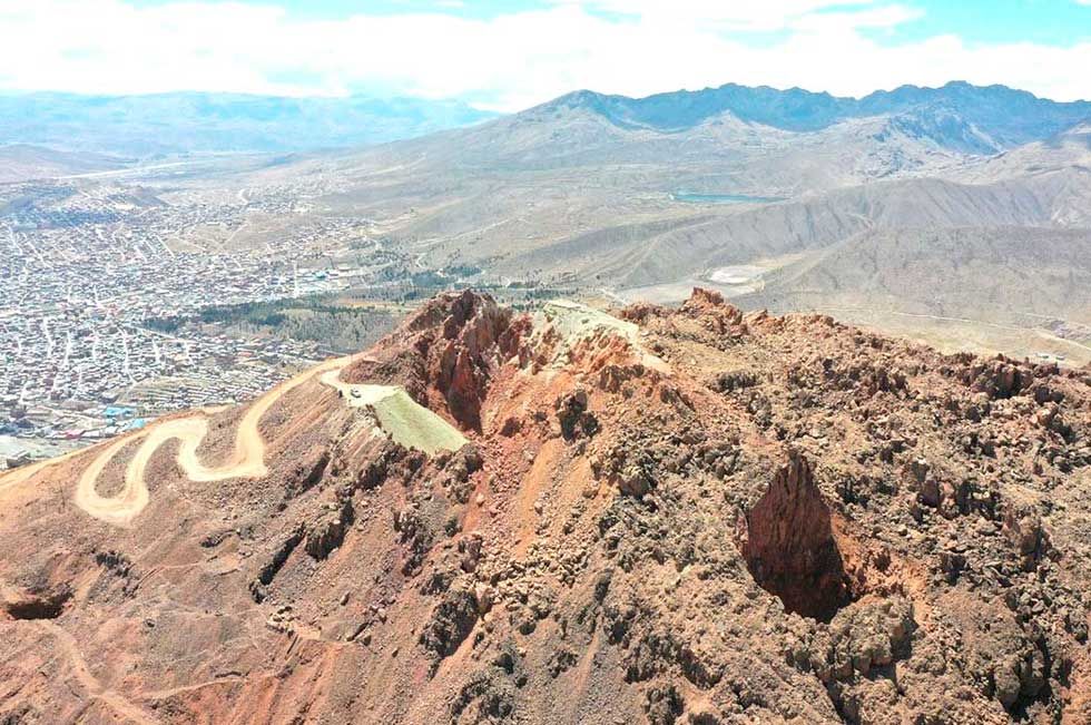 Impulsan estudio del Cerro Rico ante el riesgo de colapso y muerte de mineros