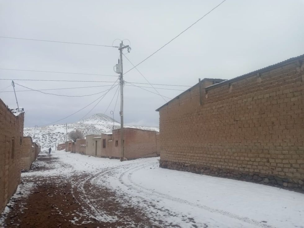 Reportan caída de nieve en el sud y sudoeste de Potosí